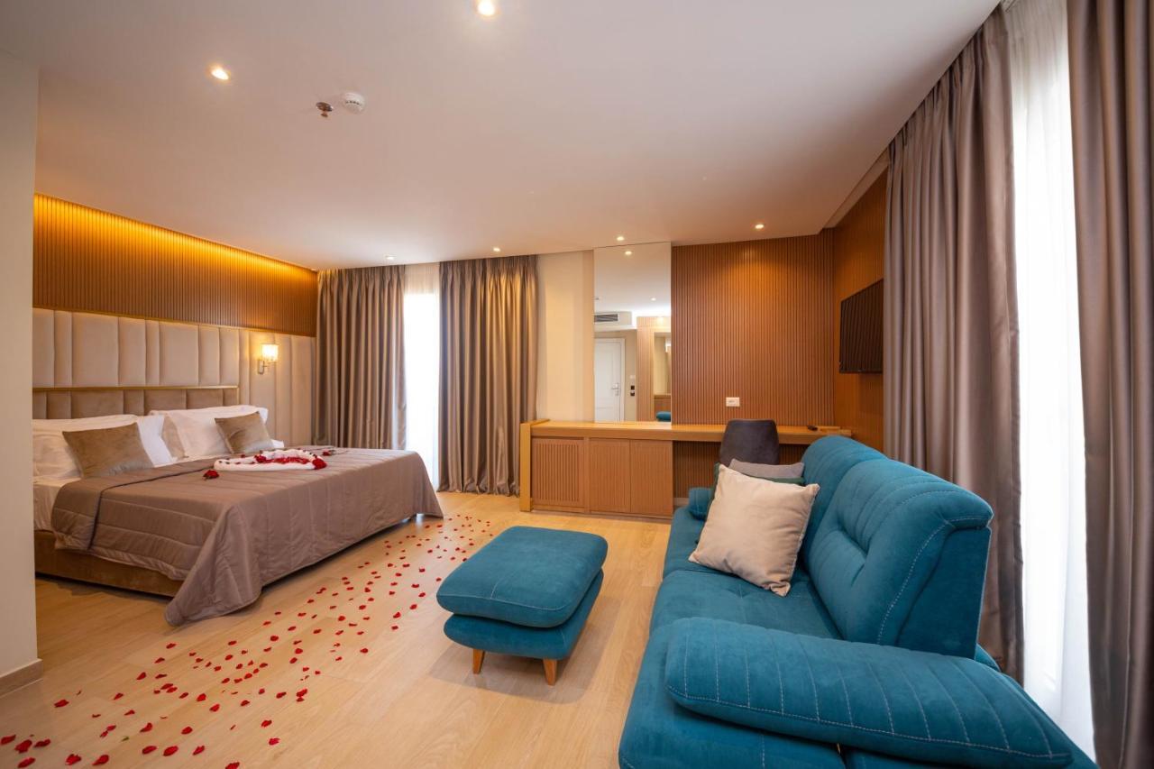 Merar Hotel Golem  Zewnętrze zdjęcie