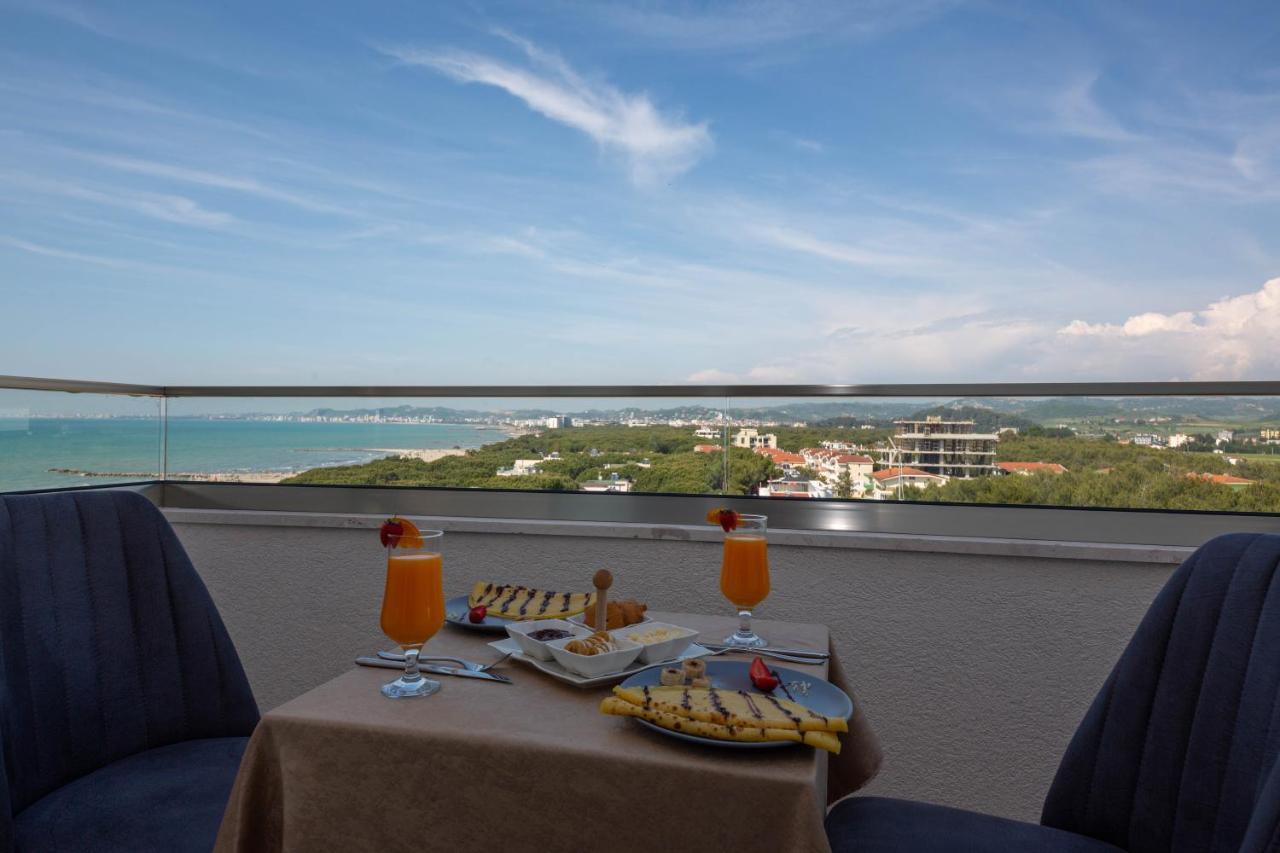 Merar Hotel Golem  Zewnętrze zdjęcie