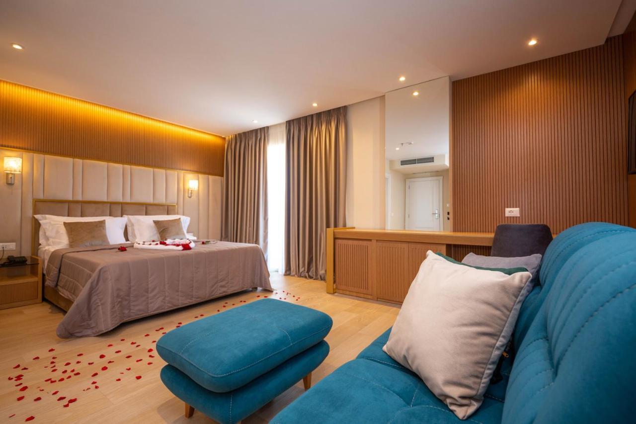 Merar Hotel Golem  Zewnętrze zdjęcie