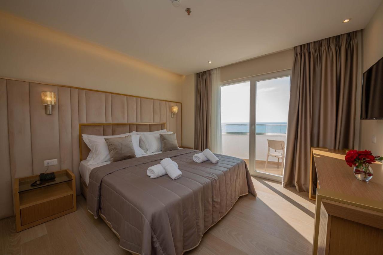 Merar Hotel Golem  Zewnętrze zdjęcie