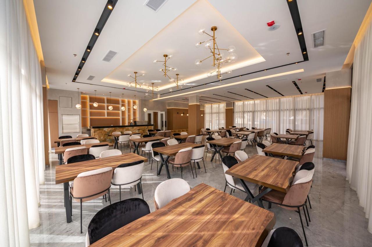 Merar Hotel Golem  Zewnętrze zdjęcie