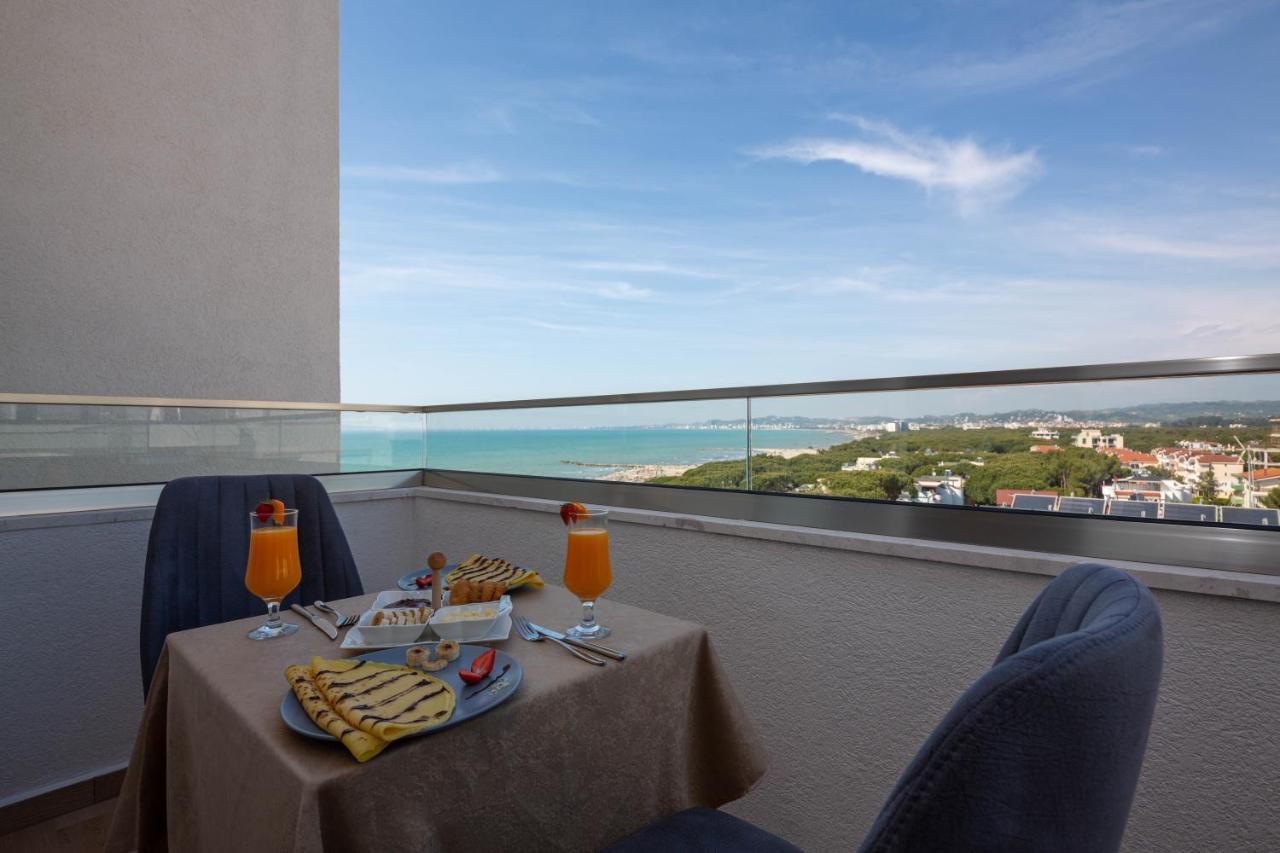 Merar Hotel Golem  Zewnętrze zdjęcie