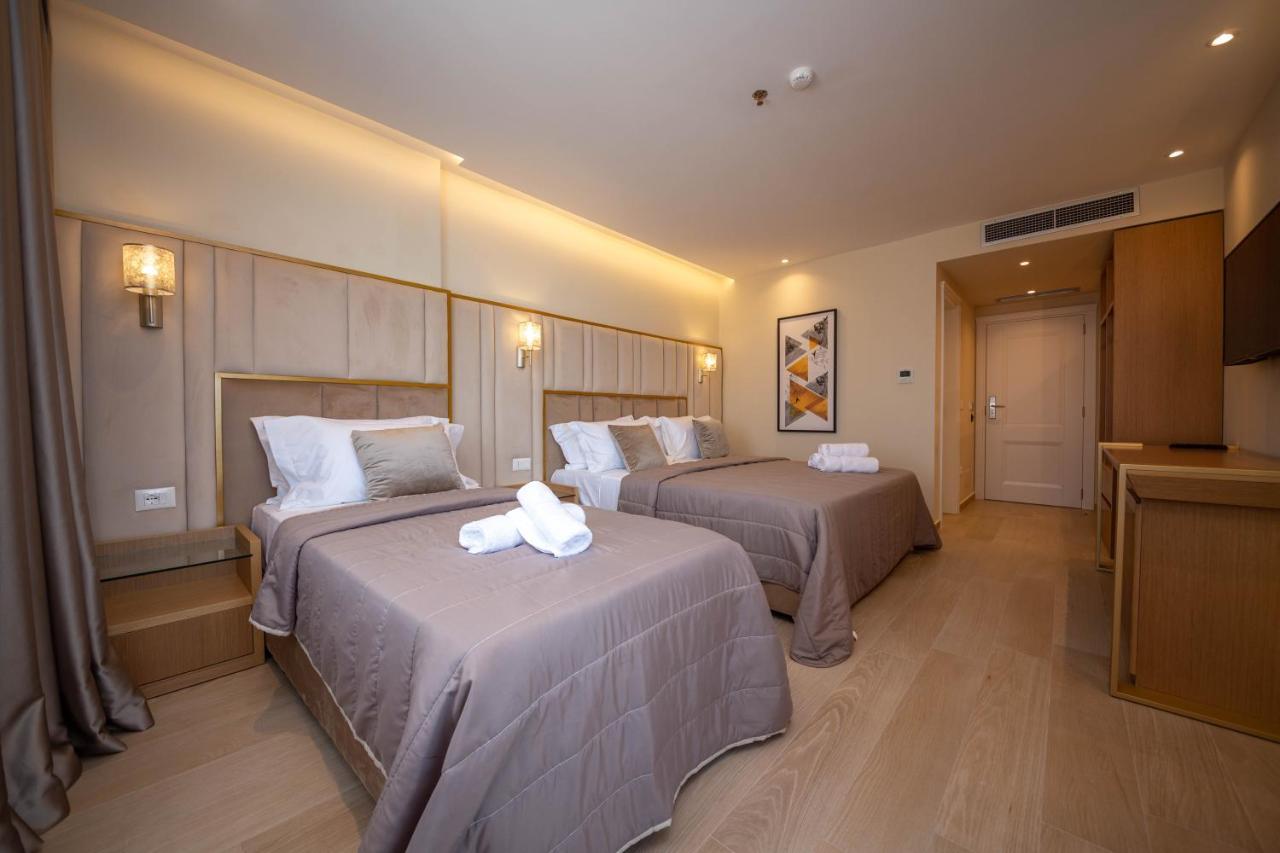 Merar Hotel Golem  Zewnętrze zdjęcie