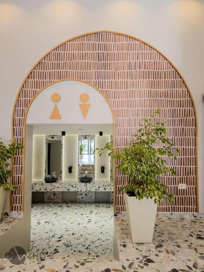 Merar Hotel Golem  Zewnętrze zdjęcie