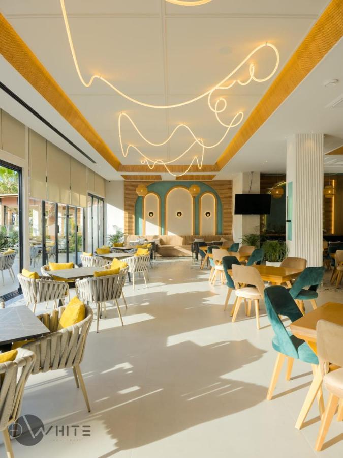 Merar Hotel Golem  Zewnętrze zdjęcie